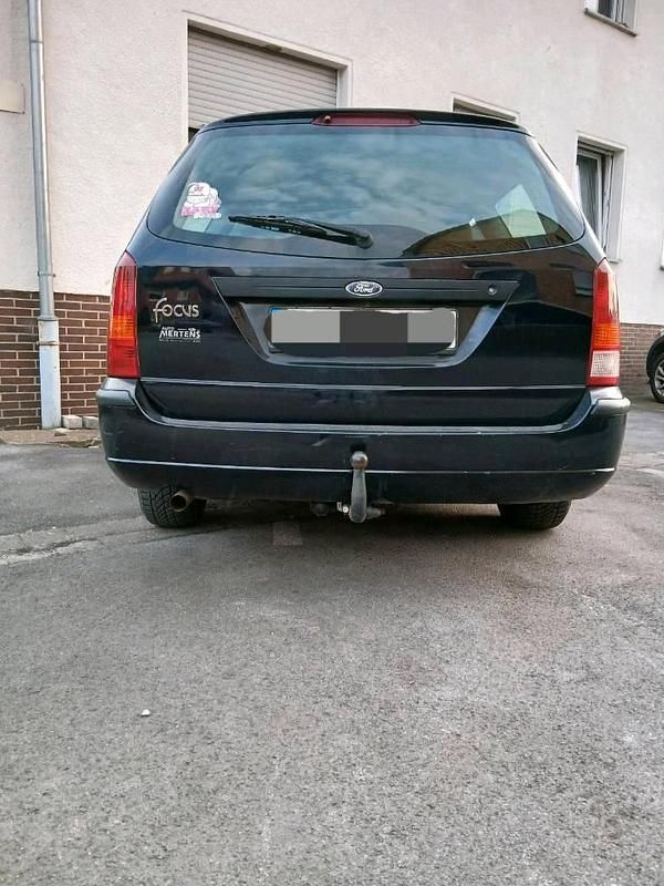 Second-hand Ford Focus 100 CP (73 kW) 2004 Albastru Break