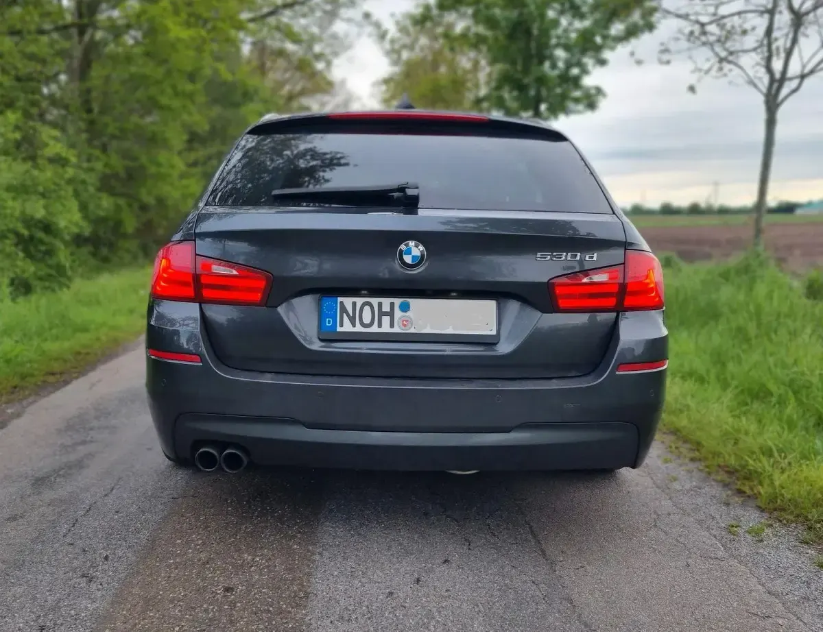 Używany BMW 530 Performance 245 KM (180 kW) 2011 Szary Kombi