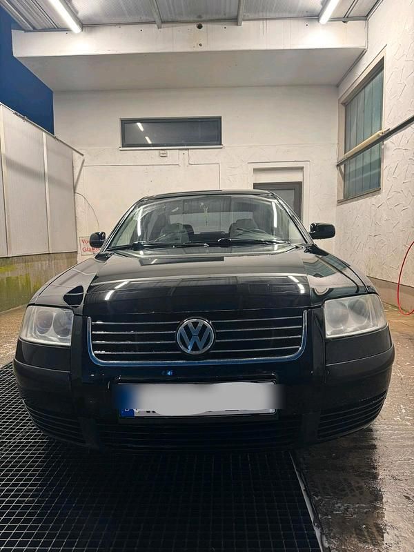 Gebraucht VW Passat 110 PS (80 kW) 2001 Schwarz Limousine