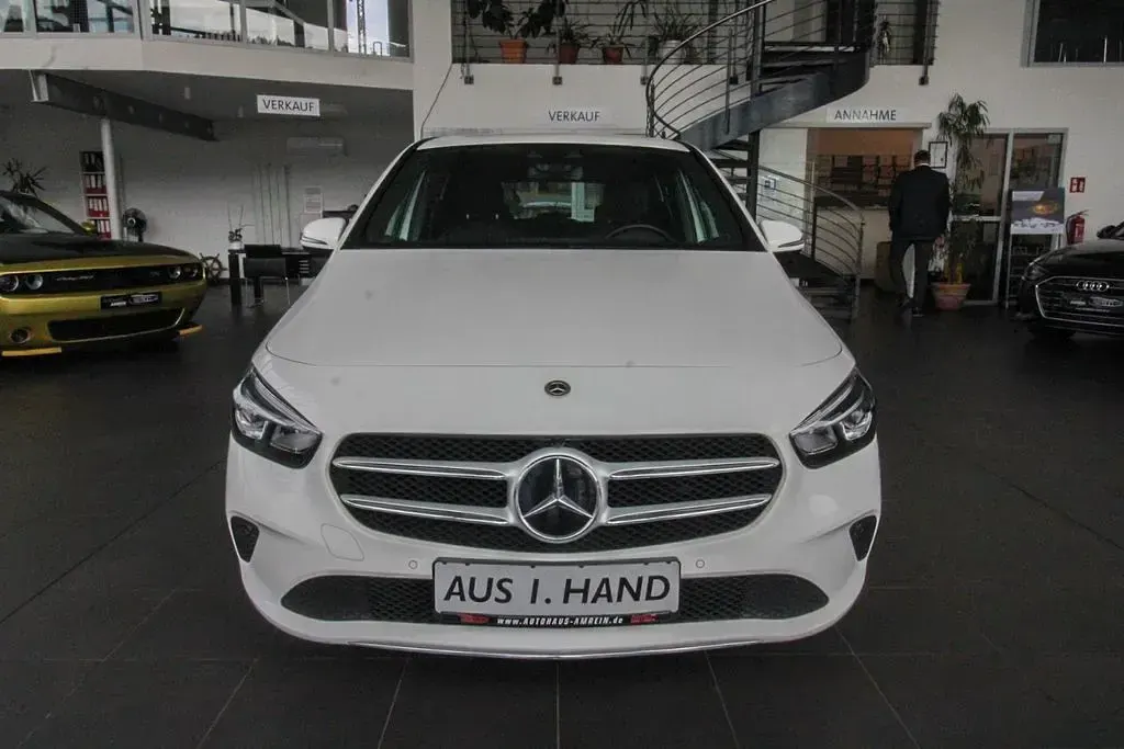 Gebraucht Mercedes B220 Progressive 190 PS (139 kW) 2020 Weiß Kleinwagen