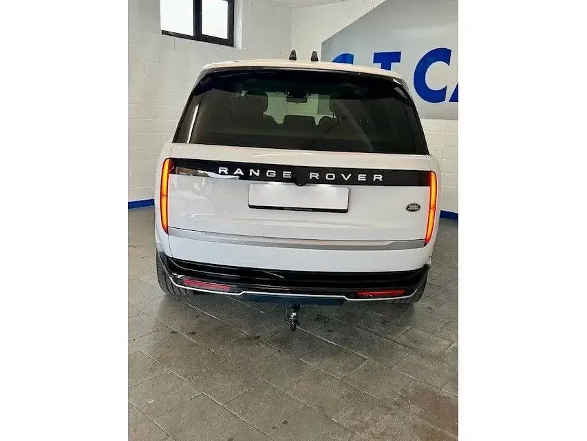 Second-hand Land Rover Range Rover Autobiography 349 CP (256 kW) 2023 Alb SUV