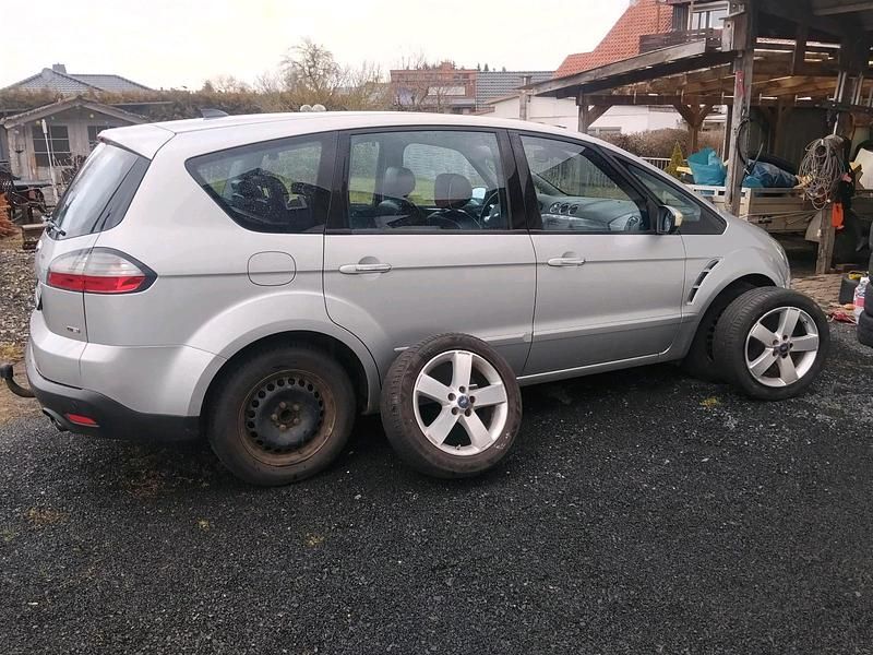 Gebraucht Ford S-MAX S 175 PS (128 kW) 2008 Silber Van / Kleinbus