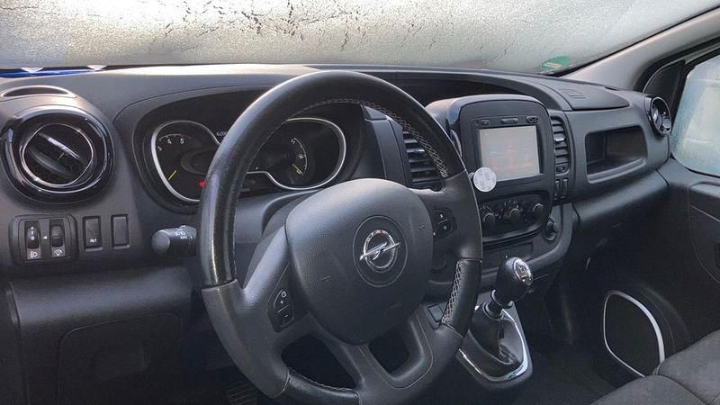 Gebraucht Opel Vivaro S 125 PS (91 kW) 2016 Weiß Van / Kleinbus