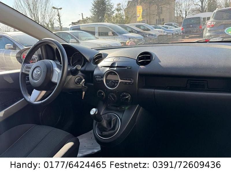 Gebraucht Mazda 2 75 PS (55 kW) 2010 Weiß Kleinwagen