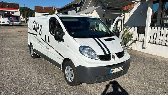 Gebraucht Renault Trafic 114 PS (83 kW) 2012 Weiß Van / Kleinbus