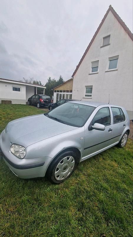 Gebraucht VW Golf IV 75 PS (55 kW) 2001 Silber Kleinwagen