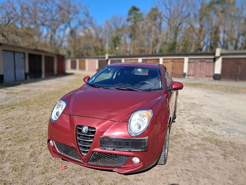 Gebraucht Alfa Romeo MiTo Turismo 105 PS (77 kW) 2012 Rot Kleinwagen