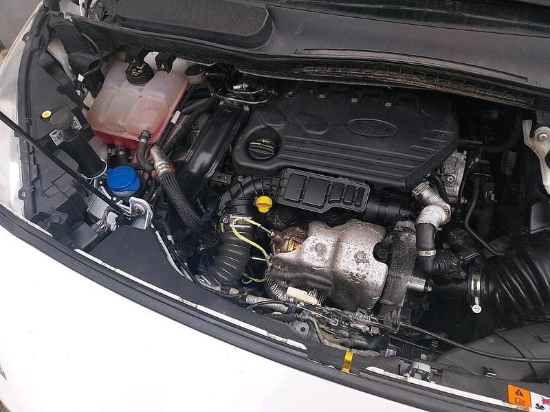 Weiß Gebraucht 2019 Ford Transit Van | 7.200 € - Bild 1/4