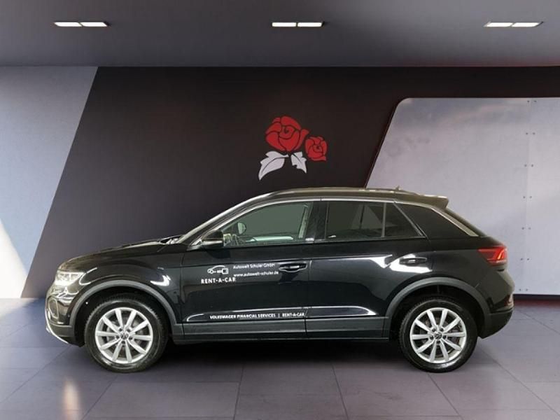 Gebraucht VW T-Roc Move 150 PS (110 kW) 2024 Deep black perleffekt (metallic) SUV
