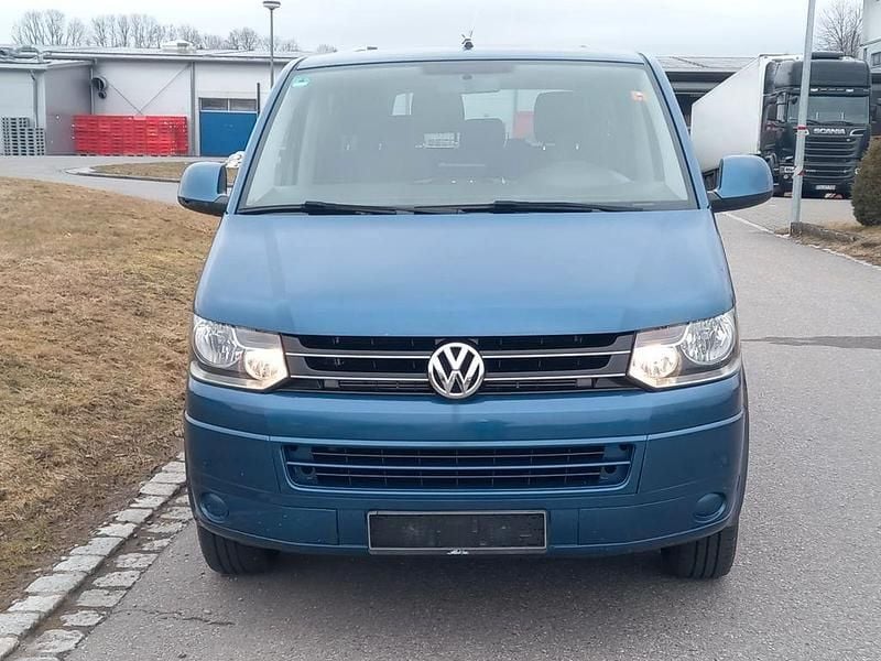 Gebraucht VW T5 140 PS (102 kW) 2015 Blau Van