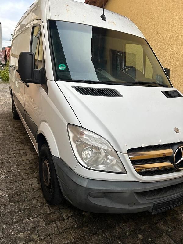 Weiß Gebraucht 2011 Mercedes 316 Van | 6.500 € (Guter Preis) - Bild 1/4