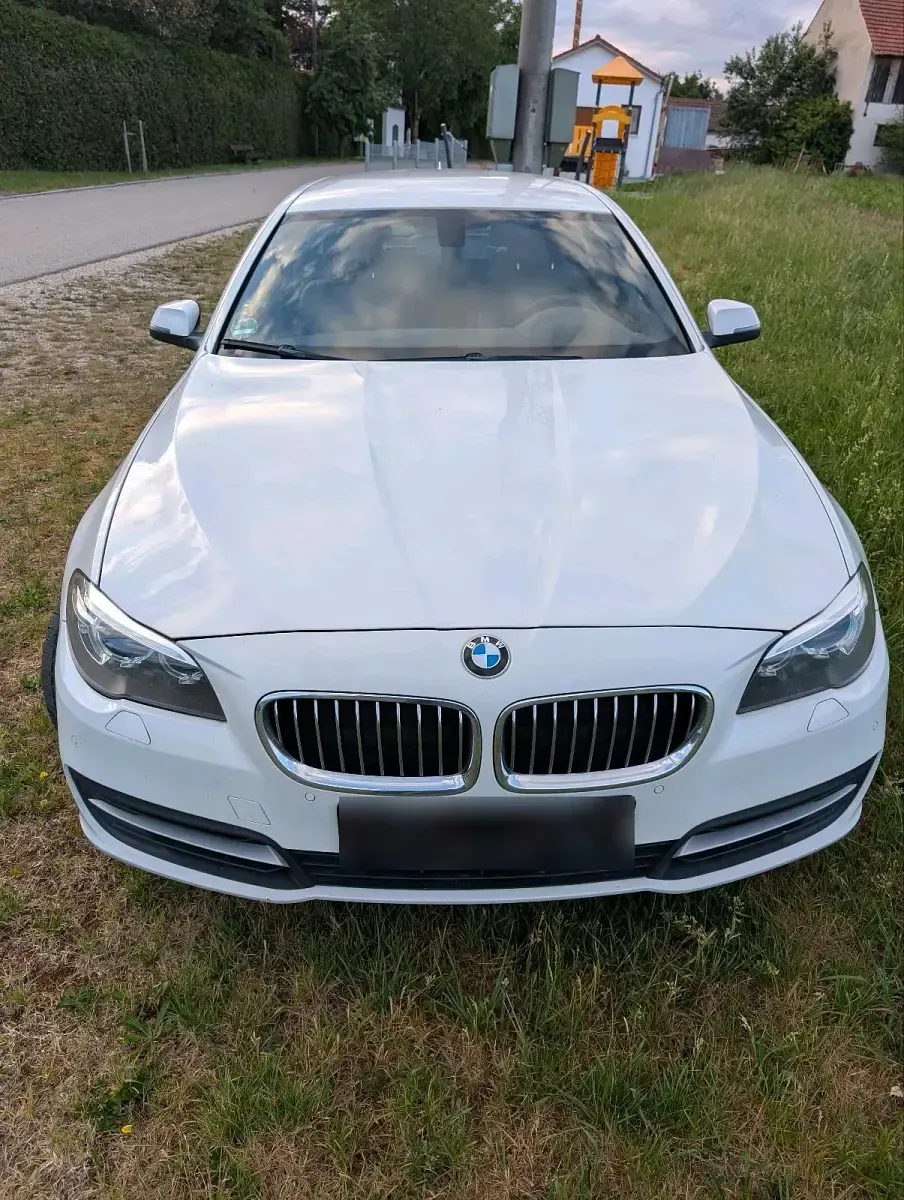 Gebraucht BMW 520 190 PS (139 kW) 2015 Weiß Kombi