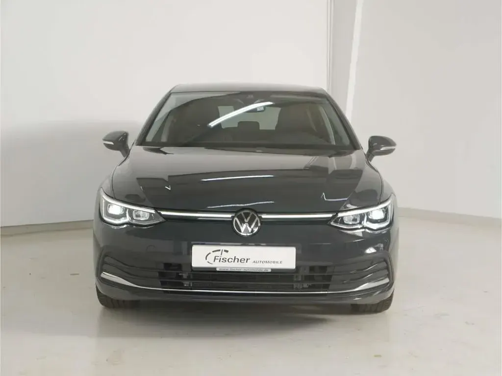 Gebraucht VW Golf VIII Style 150 PS (110 kW) 2023 Grau Limousine