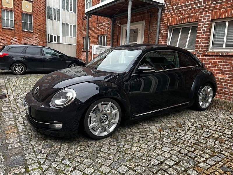 Schwarz Gebraucht 2012 VW Beetle Kleinwagen | 8.200 € (Fairer Preis) - Bild 1/4