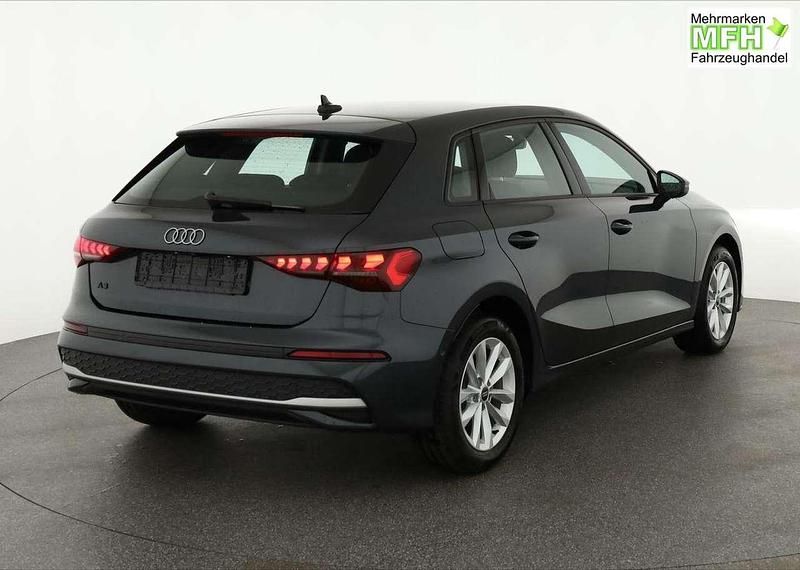 Neu Audi A3 150 PS (110 kW) 2026 Manhattan grau metallic Limousine