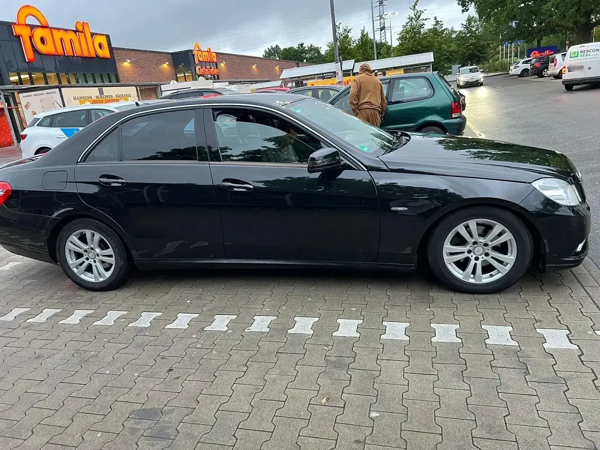 Brugt Mercedes E220 177 HK (130 kW) 2010 Sort Sedan