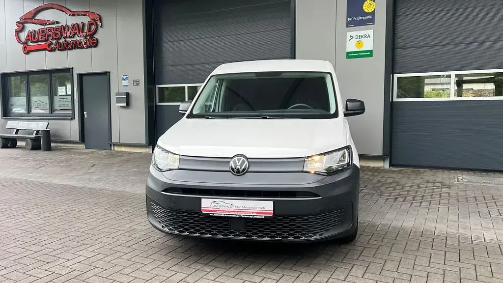 Gebraucht VW Caddy 75 PS (55 kW) 2021 Weiß Van / Kleinbus