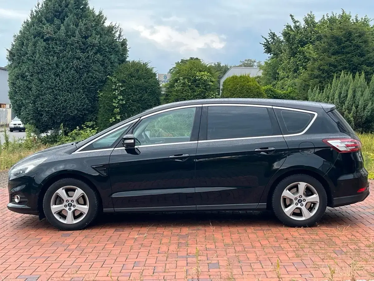 Gebraucht Ford S-MAX S 211 PS (155 kW) 2016 Schwarz Van / Kleinbus