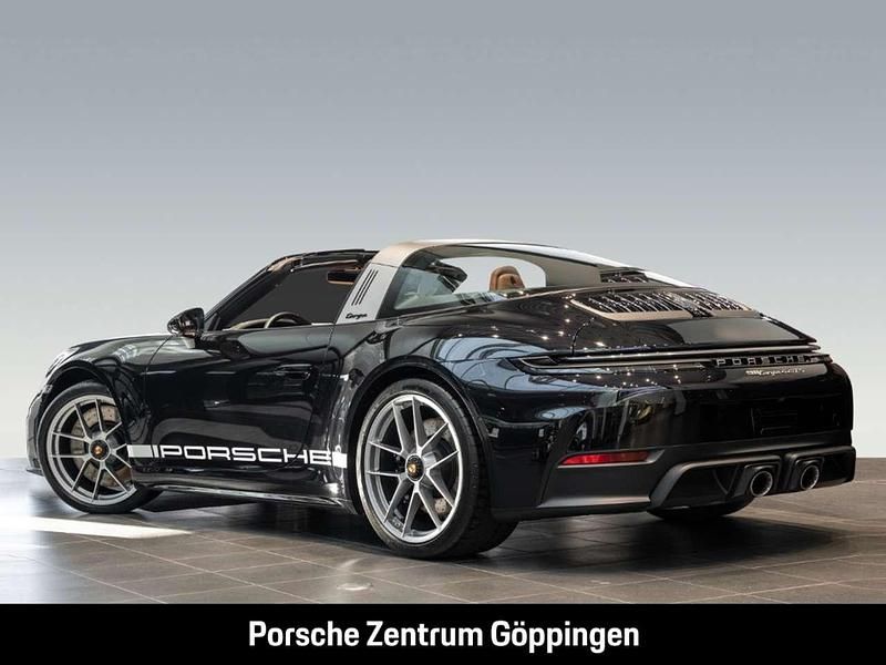 Neu Porsche 992 541 PS (397 kW) 2025 Tiefschwarzmetallic Coupé