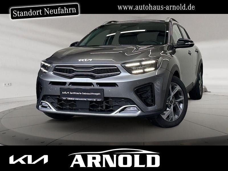 Weiß (astrograu) Gebraucht 2024 Kia Stonic GT-Line SUV | 23.450 € (Fairer Preis) - Bild 1/4