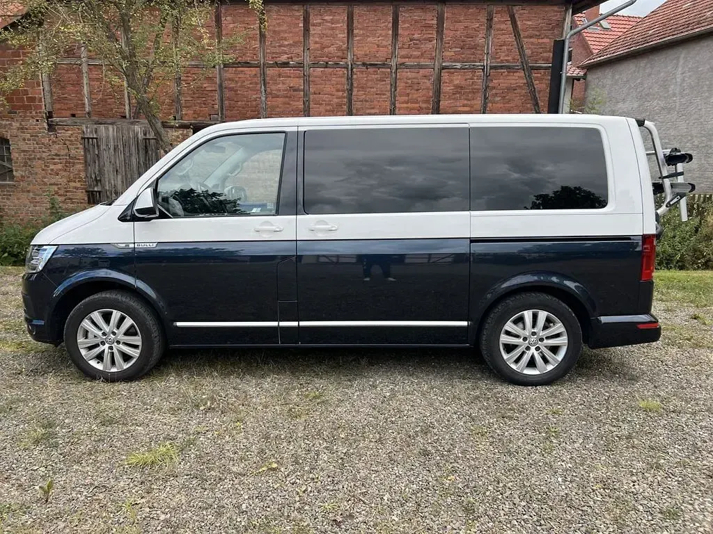 Używany VW T6 Highline 204 KM (150 kW) 2017 Niebieski Van