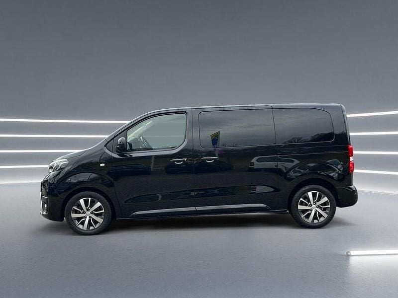 Gebraucht Toyota Proace Verso Basis 177 PS (130 kW) 2018 Asphaltschwarz Kombi