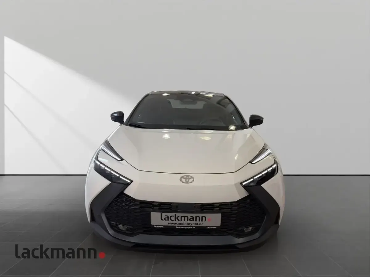 Neu Toyota C-HR 223 PS (164 kW) 2026 Weiß SUV