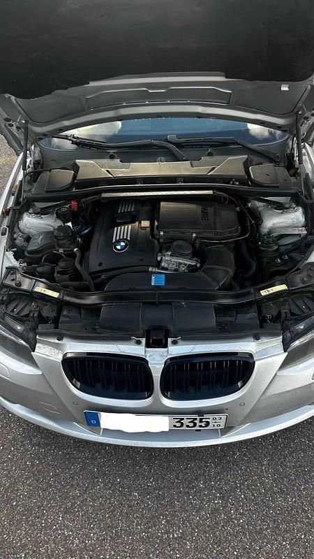 Gebraucht BMW 335 306 PS (225 kW) 2008 Silber Coupé