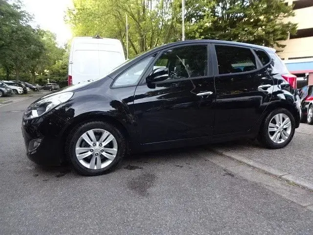 Gebraucht Hyundai ix20 Style 125 PS (91 kW) 2012 Schwarz Kleinwagen