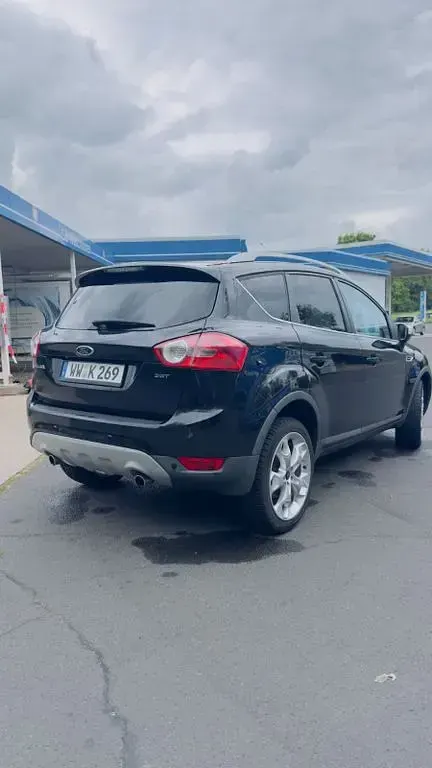 Gebraucht Ford Kuga Individual 200 PS (147 kW) 2010 Schwarz SUV