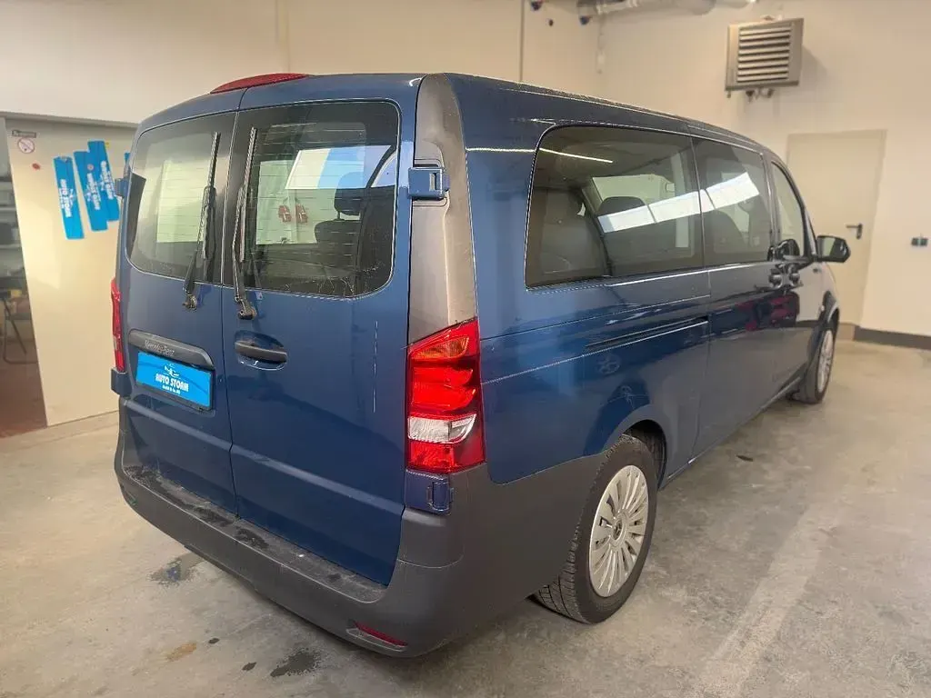 Gebraucht Mercedes Vito 136 PS (100 kW) 2022 Stahlblau Van
