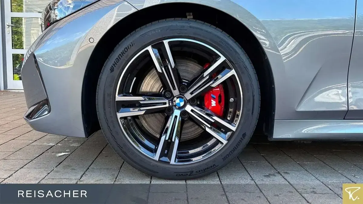 Gebraucht BMW 320 M Sport 190 PS (139 kW) 2025 Grau Limousine