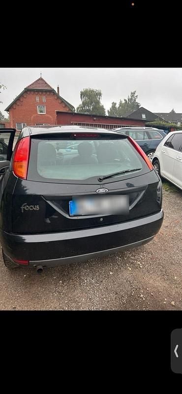 Gebraucht Ford Focus 101 PS (74 kW) 1999 Schwarz Limousine