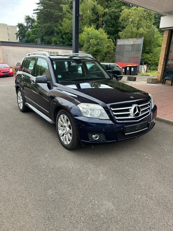 Blau Gebraucht 2009 Mercedes GLK320 SUV | 13.700 € (Etwas zu teuer) - Bild 1/4