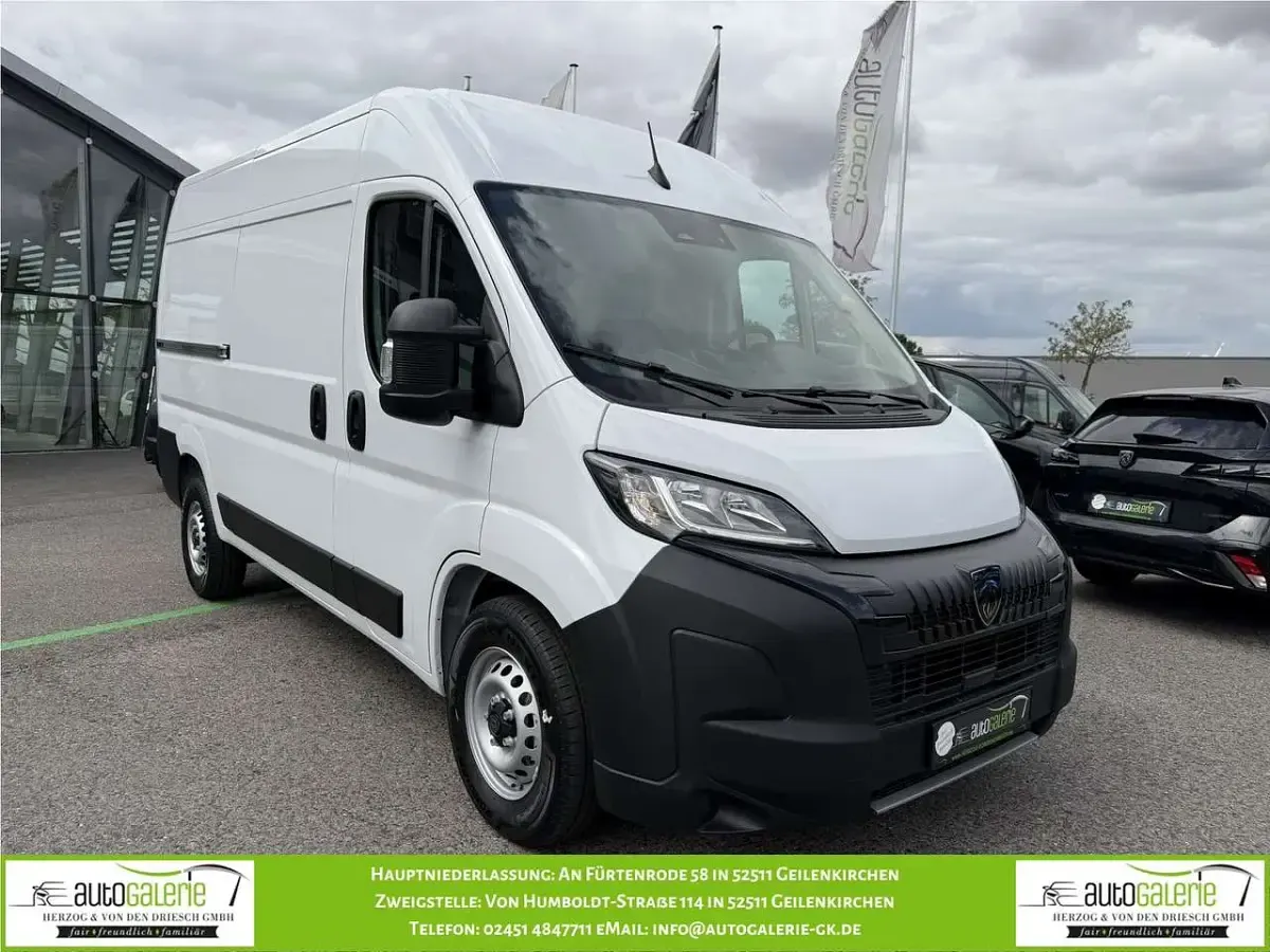 Neu Peugeot Boxer 140 PS (102 kW) 2026 Weiß Van