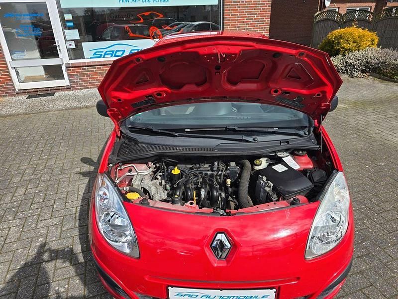 Gebraucht Renault Twingo 58 PS (42 kW) 2010 Rot Kleinwagen
