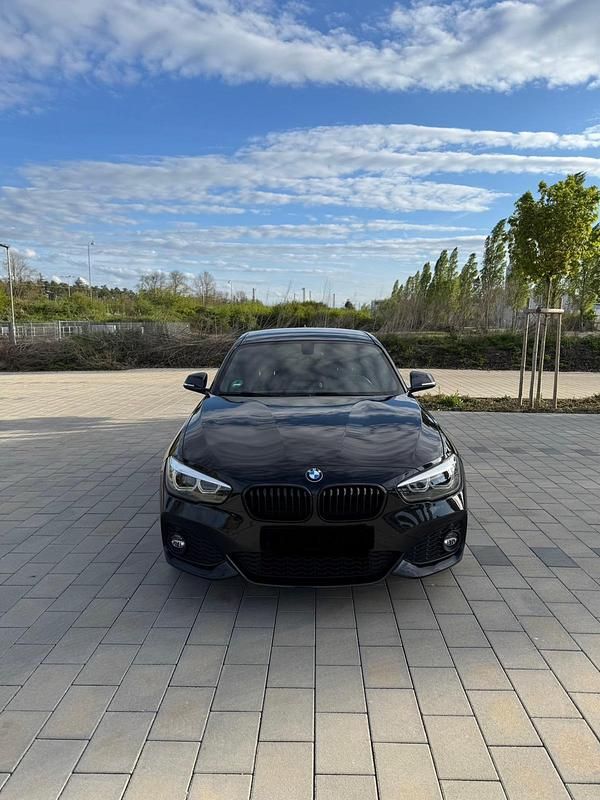 Gebraucht BMW 125 Shadowline 224 PS (164 kW) 2018 Schwarz Kleinwagen