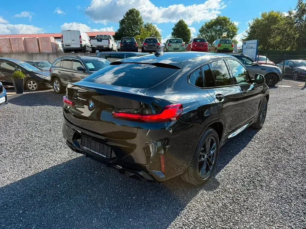 Gebraucht BMW X4 M Sport 286 PS (210 kW) 2024 Schwarz SUV