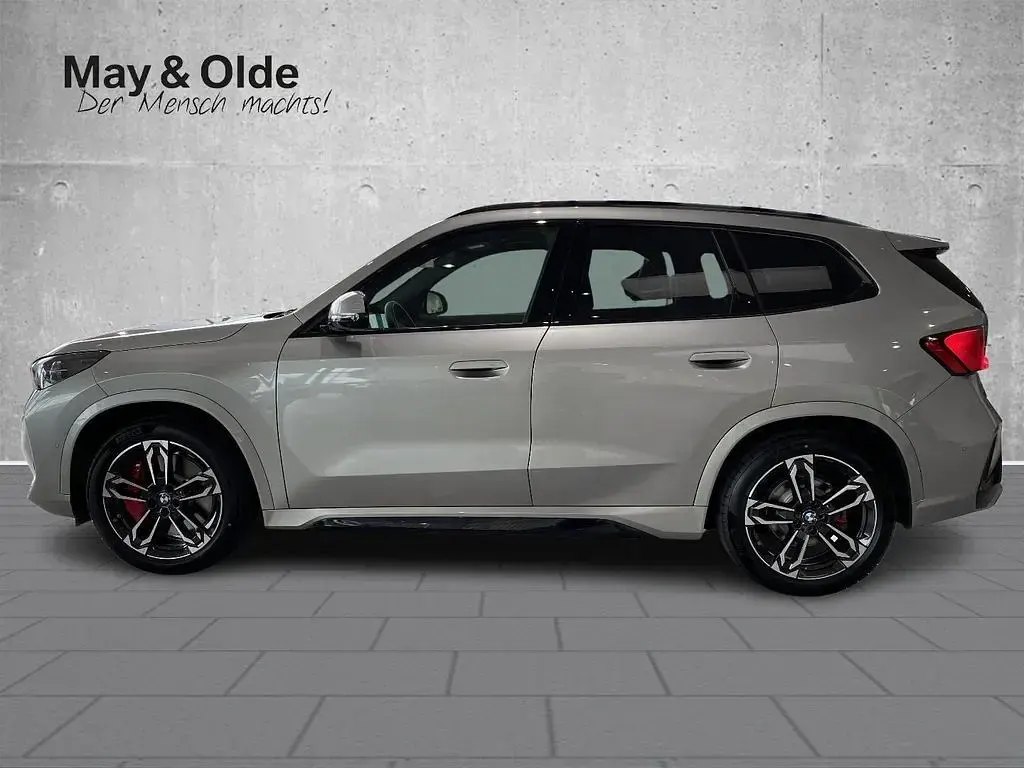 Neu BMW iX1 M Sport 230 kW (313 PS) 2026 Silber SUV