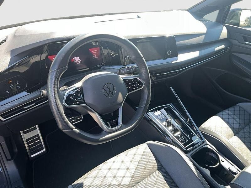 Second-hand VW Golf VIII R-line 131 CP (96 kW) 2024 Gri Berlinǎ