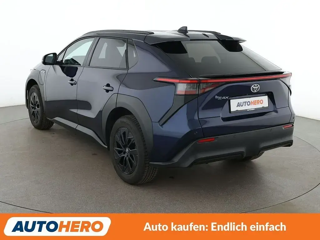 Gebraucht Toyota bZ4X 150 kW (204 PS) 2023 Blau SUV