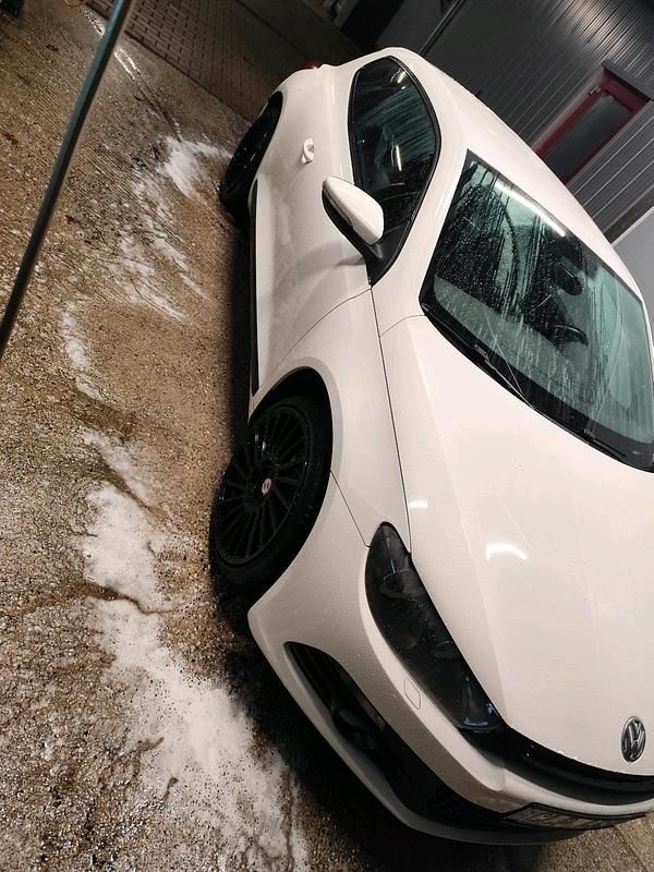 Usata VW Scirocco 200 CV (147 kW) 2009 Bianco Coupé