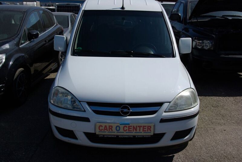 Weiß Gebraucht 2007 Opel Combo Van / Kleinbus | 2.300 € (Guter Preis) - Bild 1/4
