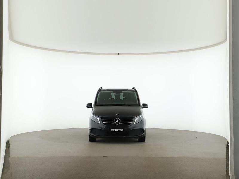 Gebraucht Mercedes V300 Night 237 PS (174 kW) 2024 Grau Van / Kleinbus