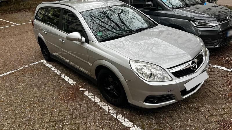 Second-hand Opel Vectra 2005 Argintiu Break