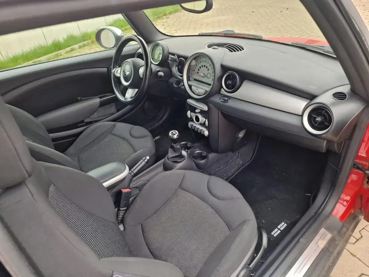 Używany Mini Cooper 2009 Czerwony Hatchback