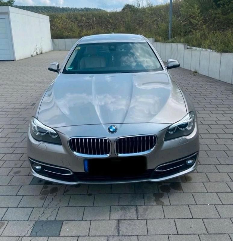 Gebraucht BMW 525 218 PS (160 kW) 2014 Grau Limousine