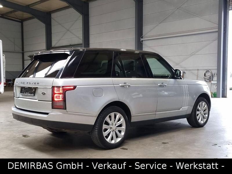 Gebraucht Land Rover Range Rover Vogue 258 PS (189 kW) 2015 Silber SUV