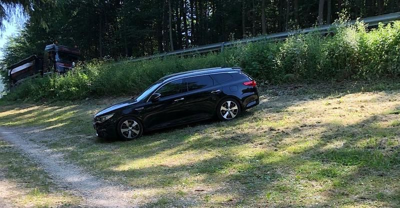 Gebraucht Kia Optima GT 245 PS (180 kW) 2019 Schwarz Kombi