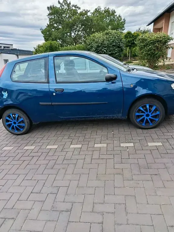 Gebraucht Fiat Punto 60 PS (44 kW) 2005 Blau Kleinwagen